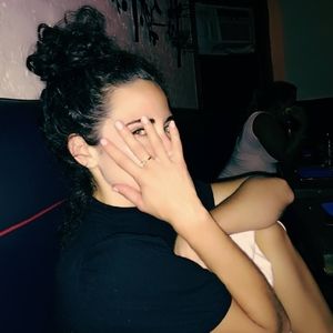 Meet your Posher, Moots